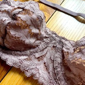 Free People strapless Lace Bra, 34 B light lavender